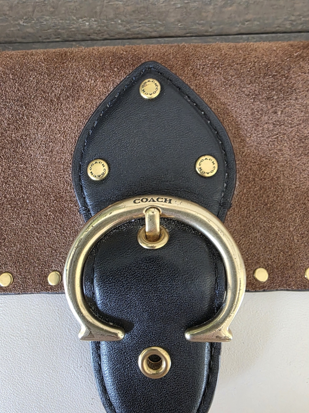 Coach Beat Crossbody Clutch Brown Suede White Leather Rivet Chain Strap - Picture 11 of 16